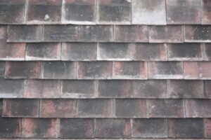 Reclaimed Red Machine Made Dignus Roofing Tiles - Sand Face